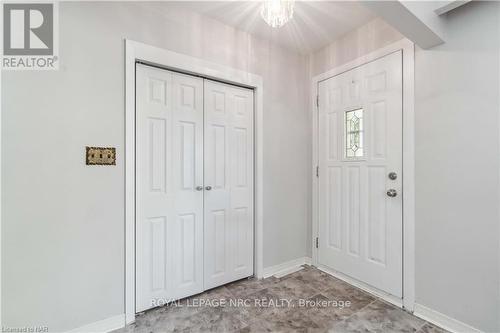 8791 Parliament Avenue, Niagara Falls (223 - Chippawa), ON - Indoor Photo Showing Other Room