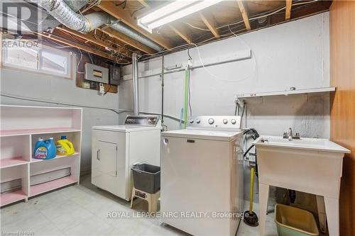 8791 Parliament Avenue, Niagara Falls (223 - Chippawa), ON - Indoor Photo Showing Laundry Room