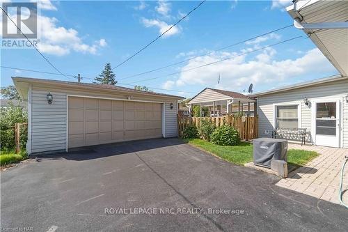 8791 Parliament Avenue, Niagara Falls (223 - Chippawa), ON - Outdoor With Exterior