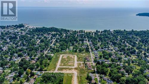 18 Loganberry Court, Fort Erie (337 - Crystal Beach), ON - Outdoor With Body Of Water With View