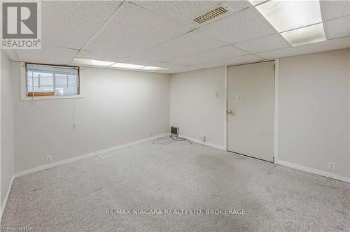 2 Lincoln Avenue, St. Catharines (456 - Oakdale), ON - Indoor Photo Showing Basement