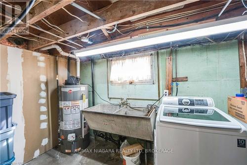 2 Lincoln Avenue, St. Catharines (456 - Oakdale), ON - Indoor Photo Showing Basement