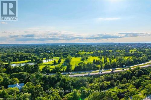 2 Lincoln Avenue, St. Catharines (456 - Oakdale), ON - Outdoor With View