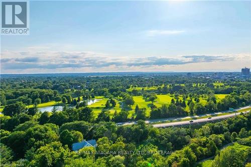 2 Lincoln Avenue, St. Catharines (456 - Oakdale), ON - Outdoor With View