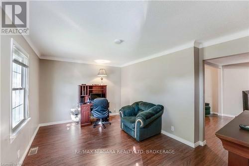 2 Lincoln Avenue, St. Catharines (456 - Oakdale), ON - Indoor Photo Showing Other Room