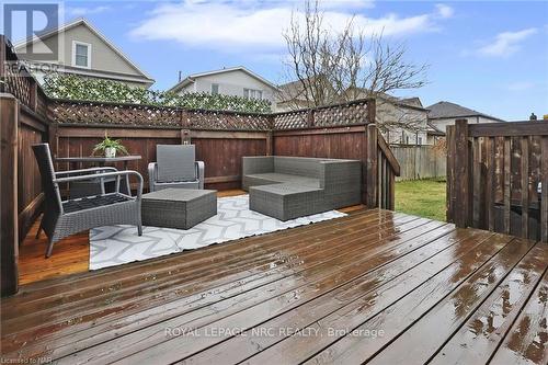 22 Flynn Court, St. Catharines (453 - Grapeview), ON - Outdoor With Deck Patio Veranda With Exterior