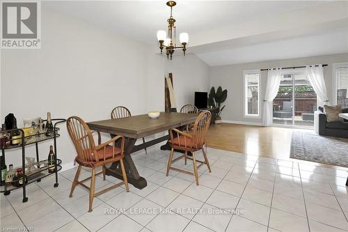 22 Flynn Court, St. Catharines (453 - Grapeview), ON - Indoor Photo Showing Dining Room