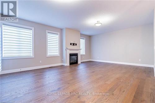 26 Borden Trail, Welland (769 - Prince Charles), ON - Indoor Photo Showing Other Room With Fireplace