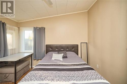 624 Daytona Drive, Fort Erie (334 - Crescent Park), ON - Indoor Photo Showing Bedroom