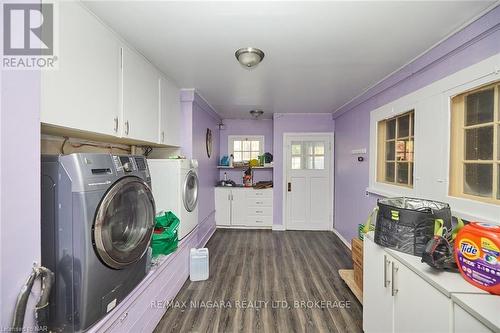 624 Daytona Drive, Fort Erie (334 - Crescent Park), ON - Indoor Photo Showing Laundry Room