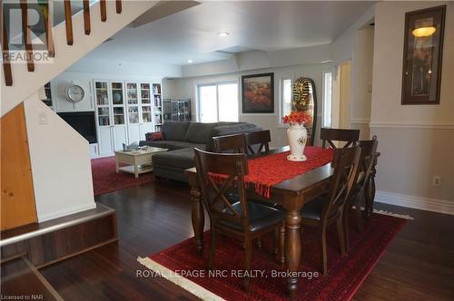 62 Cecil Street, St. Catharines (443 - Lakeport), ON - Indoor Photo Showing Dining Room