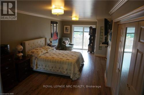 62 Cecil Street, St. Catharines (443 - Lakeport), ON - Indoor Photo Showing Bedroom