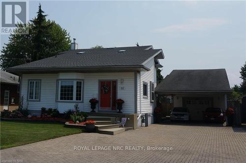 62 Cecil Street, St. Catharines (443 - Lakeport), ON - Outdoor With Facade