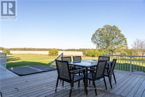 4692 Gilmore Road, Fort Erie (329 - Mulgrave), ON - Outdoor With Deck Patio Veranda With Exterior