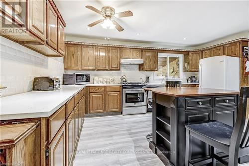 1404 Orchard Avenue, Fort Erie (334 - Crescent Park), ON - Indoor Photo Showing Kitchen