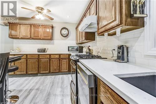 1404 Orchard Avenue, Fort Erie (334 - Crescent Park), ON - Indoor Photo Showing Kitchen With Upgraded Kitchen