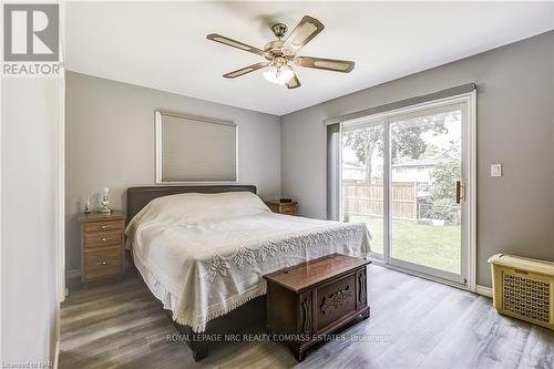 1404 Orchard Avenue, Fort Erie (334 - Crescent Park), ON - Indoor Photo Showing Bedroom