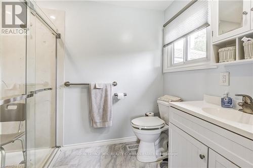 1404 Orchard Avenue, Fort Erie (334 - Crescent Park), ON - Indoor Photo Showing Bathroom