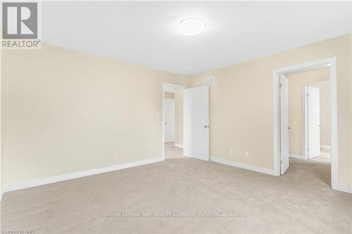 201 Hodgkins Avenue Avenue, Thorold (556 - Allanburg/Thorold South), ON - Indoor Photo Showing Other Room