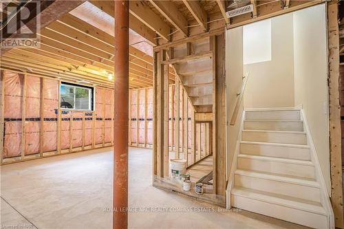 201 Hodgkins Avenue Avenue, Thorold (556 - Allanburg/Thorold South), ON - Indoor Photo Showing Other Room