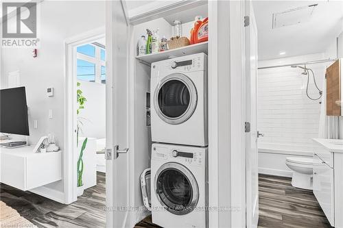 5 - 405 Merritt Street, St. Catharines (456 - Oakdale), ON - Indoor Photo Showing Laundry Room