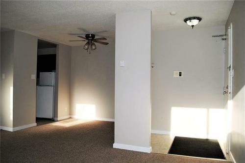 B3 1440 20Th Street, Brandon, MB - Indoor Photo Showing Other Room