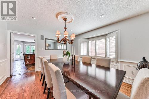 2108 Schoolmaster Circle, Oakville, ON - Indoor Photo Showing Dining Room