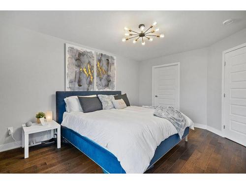 Master bedroom - 15 Rue Nicolas, Saint-Joseph-Du-Lac, QC - Indoor Photo Showing Bedroom