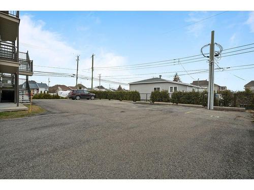 Parking - 15 Rue Nicolas, Saint-Joseph-Du-Lac, QC - Outdoor