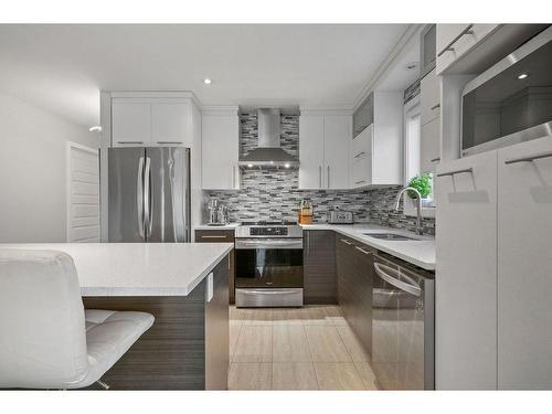 Kitchen - 15 Rue Nicolas, Saint-Joseph-Du-Lac, QC - Indoor Photo Showing Kitchen With Upgraded Kitchen