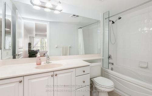 1408-8 Mckee Ave, Toronto, ON - Indoor Photo Showing Bathroom