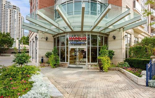 1408-8 Mckee Ave, Toronto, ON - Outdoor