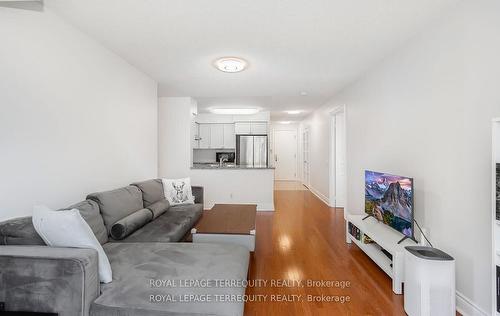 1408-8 Mckee Ave, Toronto, ON - Indoor Photo Showing Living Room