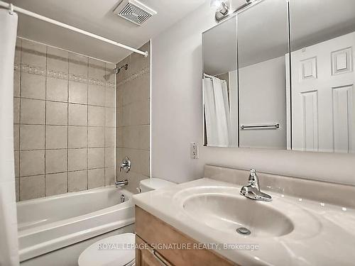 305-5949 Yonge St, Toronto, ON - Indoor Photo Showing Bathroom