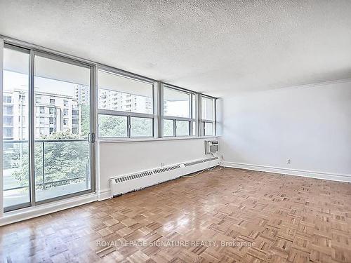 305-5949 Yonge St, Toronto, ON - Indoor Photo Showing Other Room