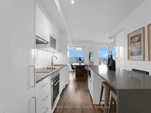 714-106 Dovercourt Rd, Toronto, ON - Indoor Photo Showing Kitchen With Upgraded Kitchen