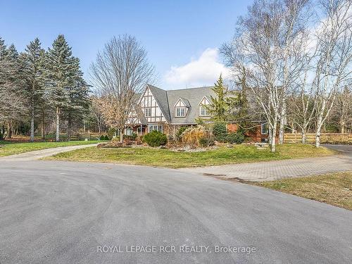 23 Forfardale Rd, Whitchurch-Stouffville, ON - Outdoor