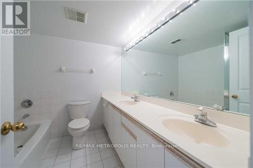 Ph201 - 942 Yonge Street, Toronto, ON - Indoor Photo Showing Bathroom