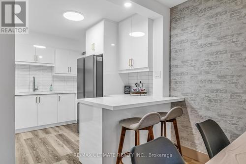 508 - 85 Emmett Avenue, Toronto, ON - Indoor Photo Showing Kitchen