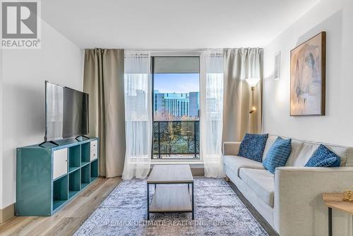 508 - 85 Emmett Avenue, Toronto, ON - Indoor Photo Showing Living Room