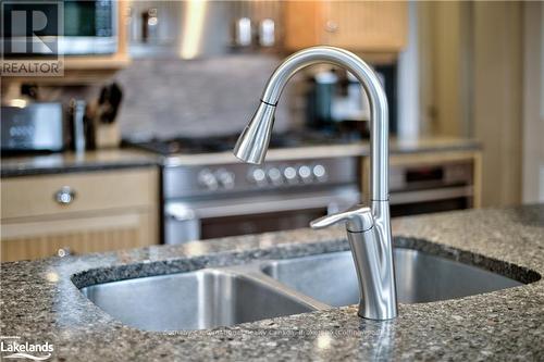 91 Denmark Street, Meaford, ON - Indoor Photo Showing Kitchen With Double Sink With Upgraded Kitchen