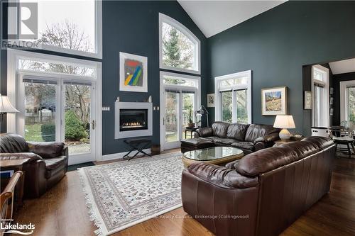 91 Denmark Street, Meaford, ON - Indoor Photo Showing Living Room With Fireplace