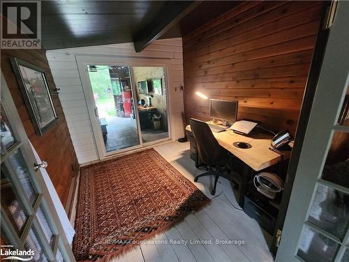 209342 26, Blue Mountains (Blue Mountain Resort Area), ON - Indoor Photo Showing Office