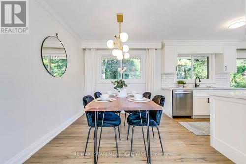 33 Sewell Drive, Oakville, ON - Indoor Photo Showing Dining Room