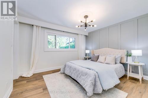 33 Sewell Drive, Oakville, ON - Indoor Photo Showing Bedroom