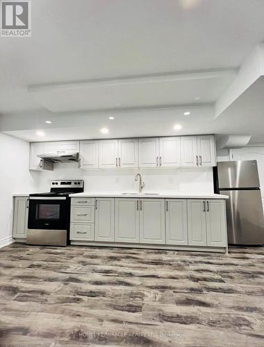 Bsmt - 94 Dolobram Trail, Brampton, ON - Indoor Photo Showing Kitchen With Upgraded Kitchen