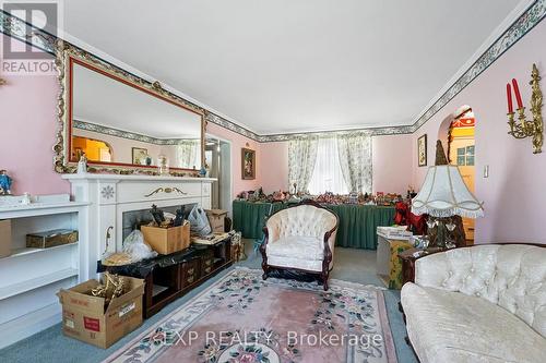 488 Main Street N, Brampton, ON - Indoor Photo Showing Living Room