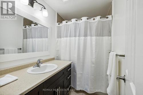 20 Waxwing Crescent, Guelph, ON - Indoor Photo Showing Bathroom