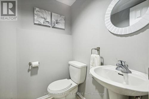 20 Waxwing Crescent, Guelph, ON - Indoor Photo Showing Bathroom