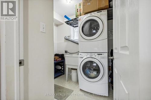 20 Waxwing Crescent, Guelph, ON - Indoor Photo Showing Laundry Room